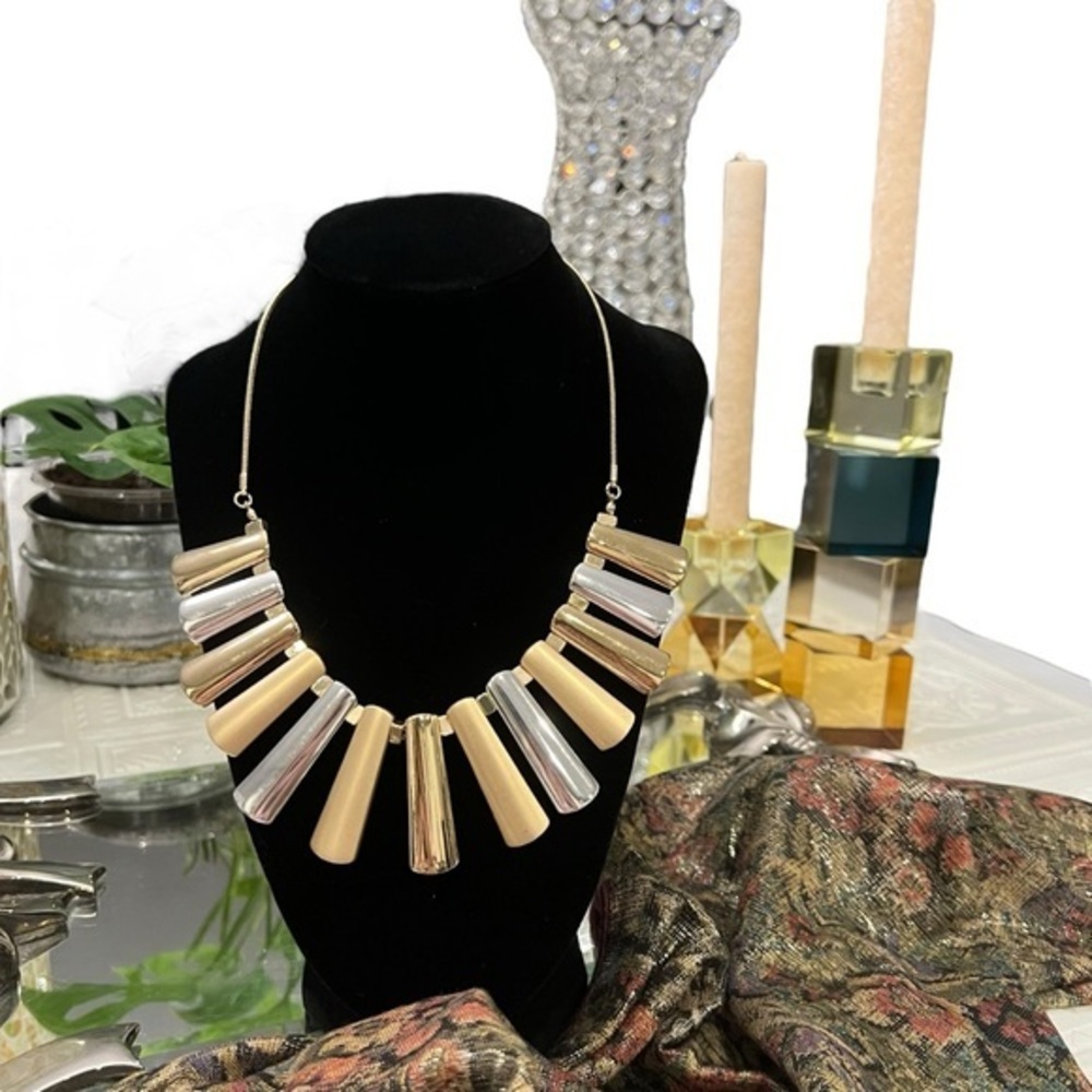 Vtg Liz Claiborne Two Tone Gold Silver Fringe Fan Drop Statement Necklace 19"